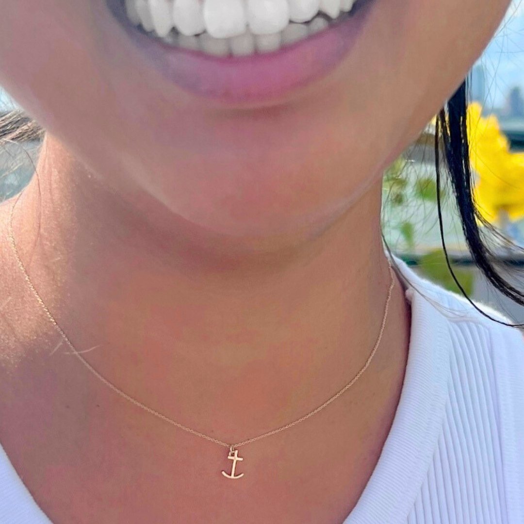 14k gold Anchor Charm necklace | mazi + zo sorority jewelry