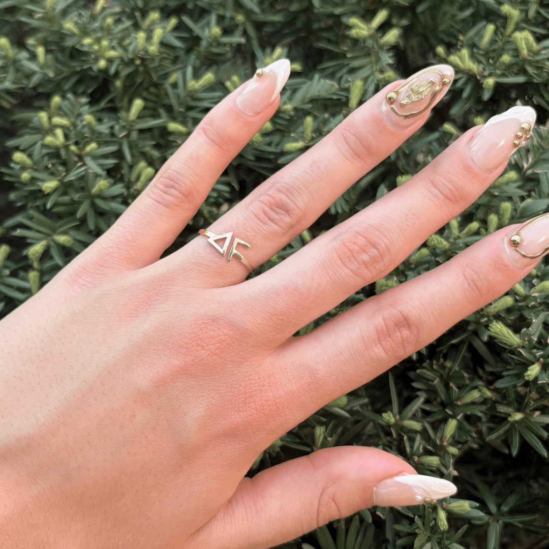 14k Gold Delta Gamma Ring | mazi + zo sorority jewelry