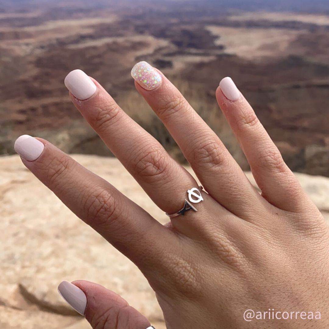 Sterling Silver Alpha Phi (APhi) ring | mazi + zo sorority jewelry ring on @ariicorreaa