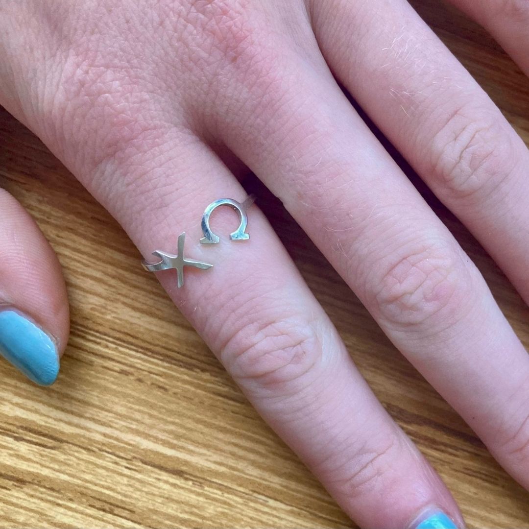 Silver Chi Omega ring. We sell licensed Chi Omega jewelry.