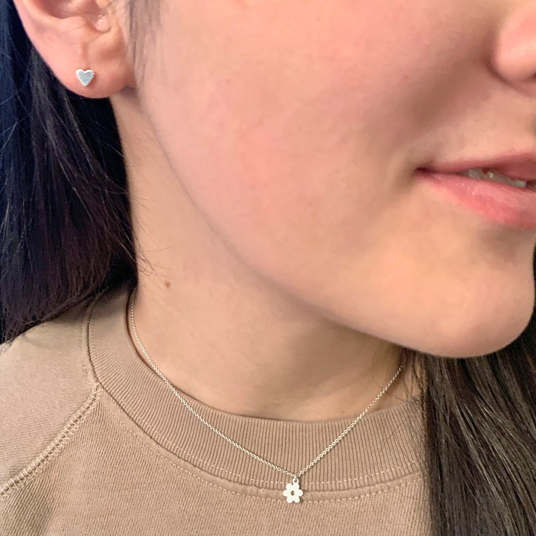 Sterling Silver Flower Necklace | mazi + zo