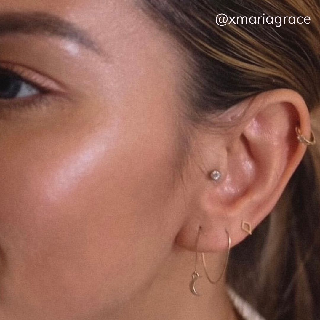 14k Gold Crescent moon threader earring on @xmariagrace | mazi + zo