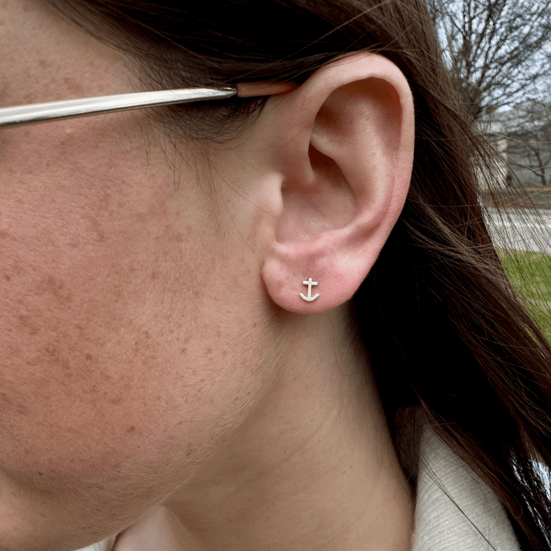 Sterling Silver Delta Gamma Anchor Earrings | mazi + zo sorority jewelry