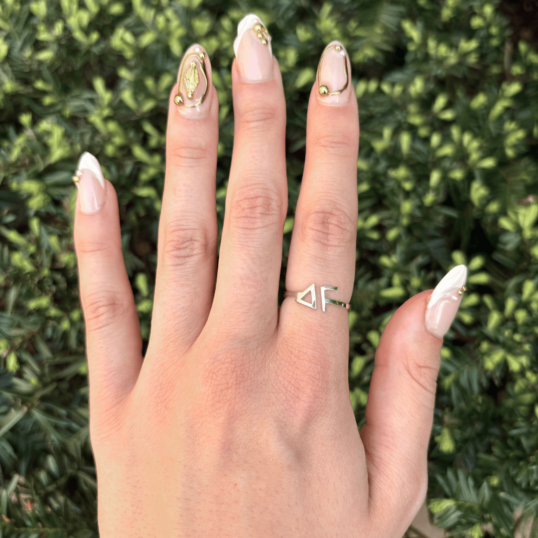 Sterling Silver Delta Gamma (DG) ring | mazi + zo sorority jewelry
