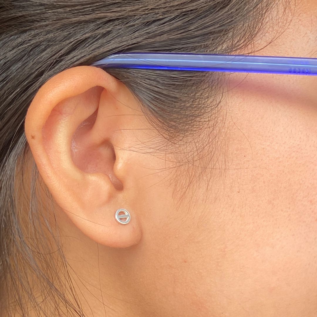 sterling silver theta earring by mazi + zo