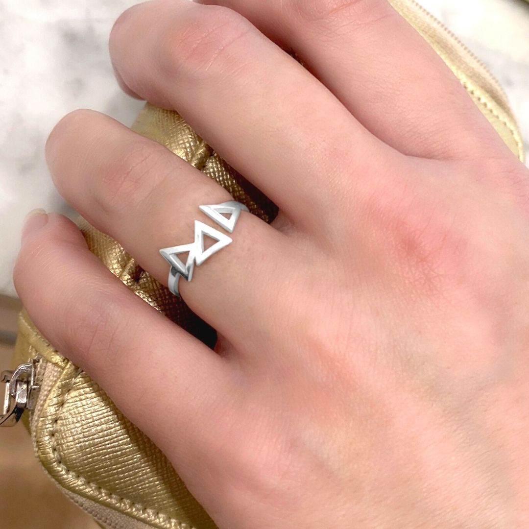 Sterling Silver Delta Delta Delta (Tri Delta) ring | mazi + zo sorority jewelry