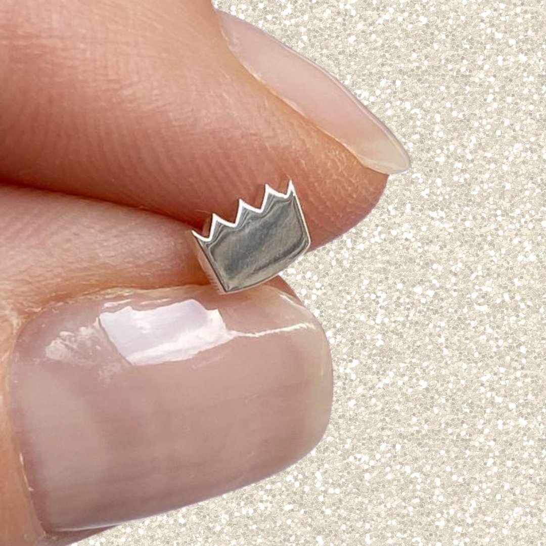 Silver Zeta Tau Alpha (ZTA) 5-Point Crown Earring | mazi + zo sorority jewelry