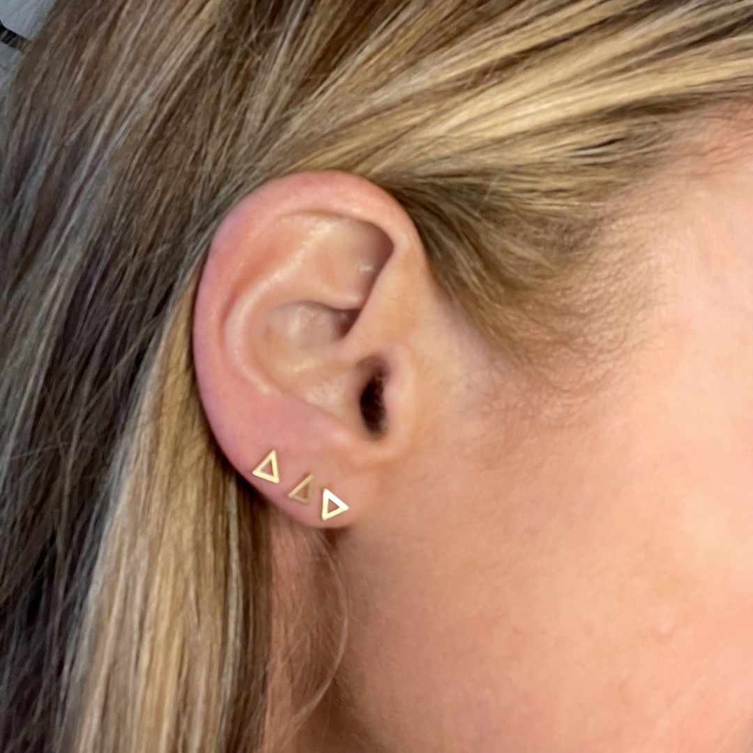 14k Gold TriDelta Earrings | mazi + zo sorority jewelry