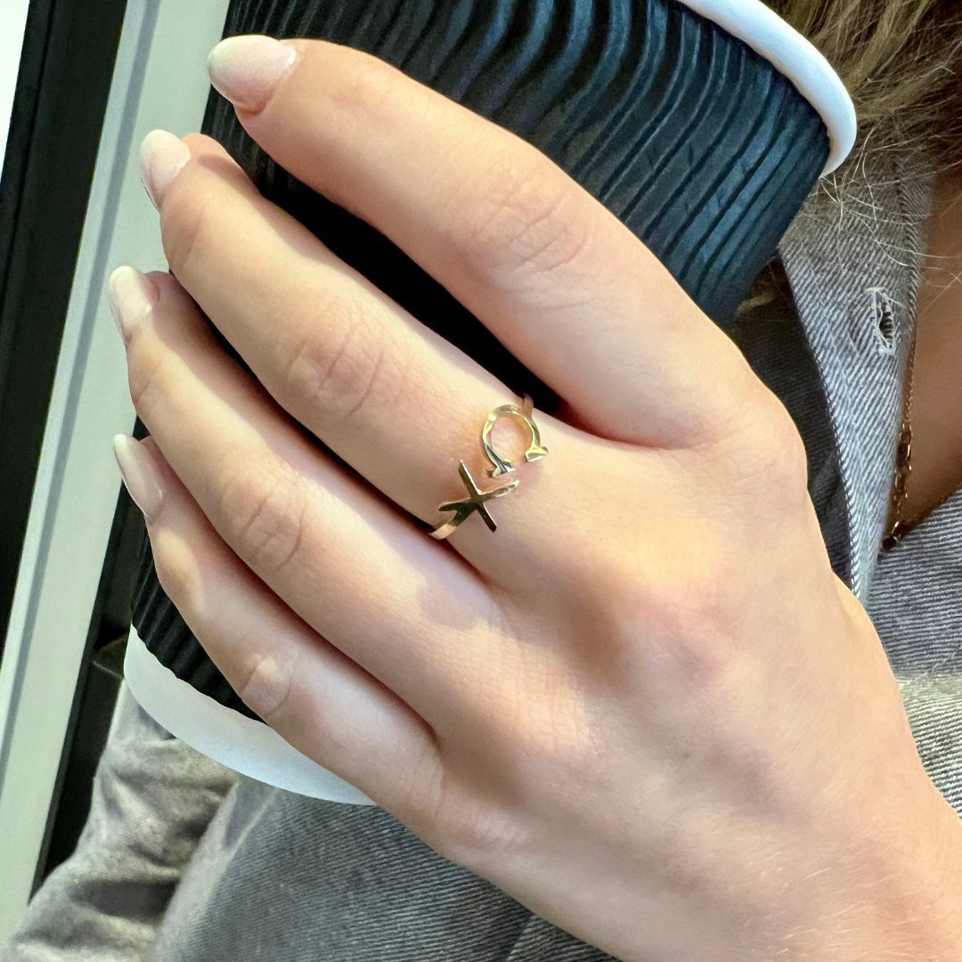 14k Gold Chi Omega Ring | mazi + zo sorority jewelry