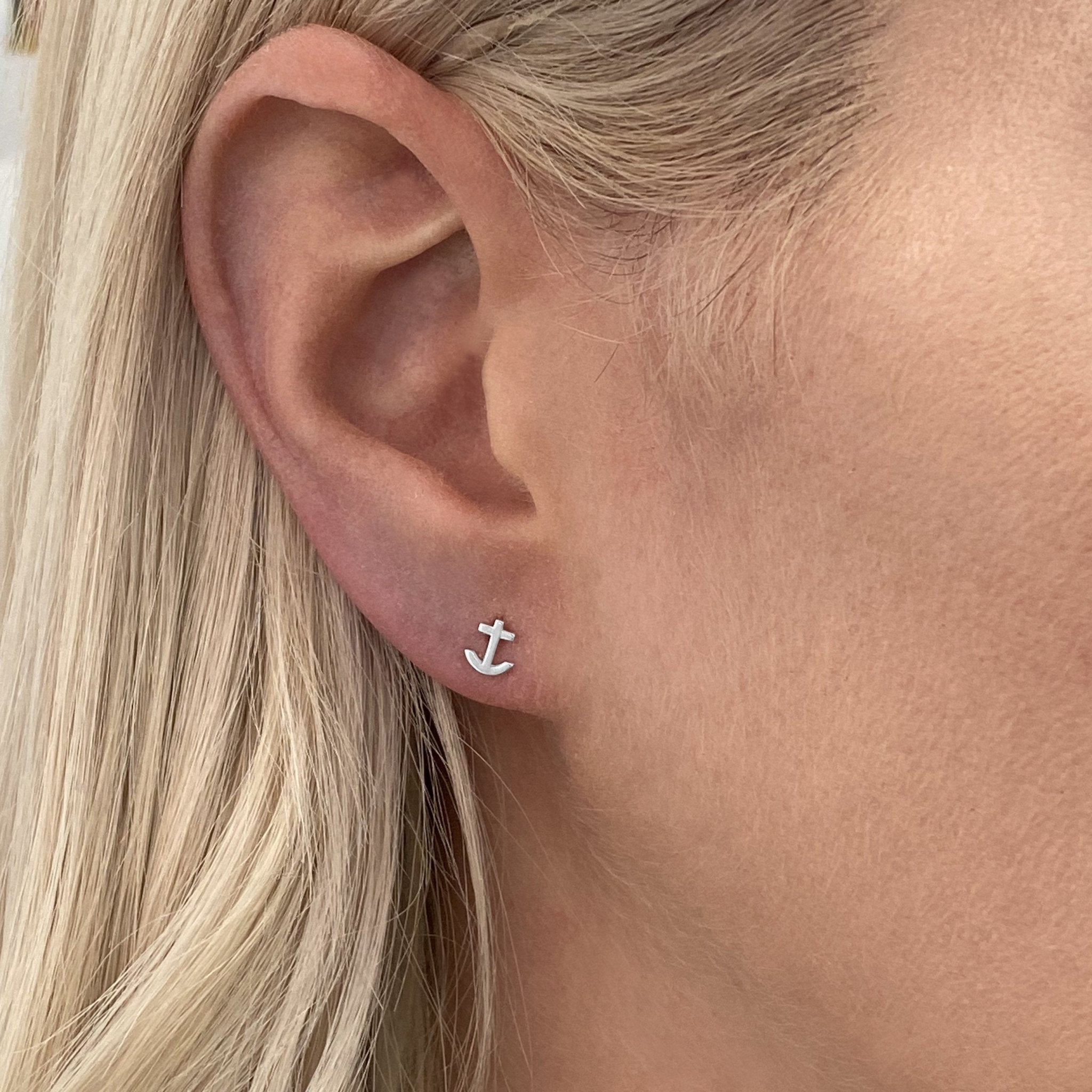 Sterling Silver Anchor Earring | mazi + zo sorority jewelry