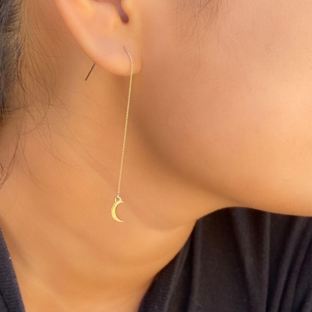 14k Gold Crescent moon threader earrings | mazi + zo