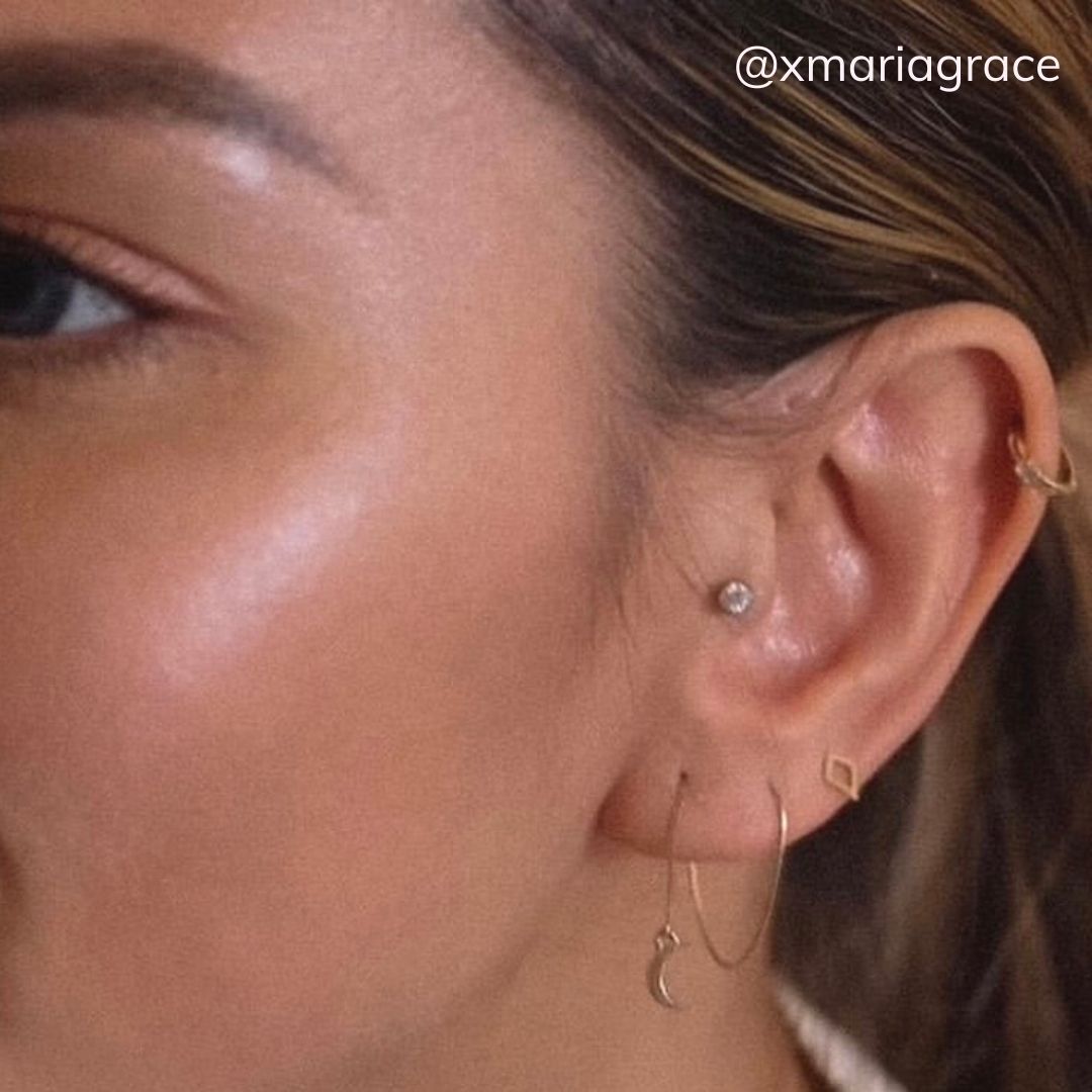 14k Gold Crescent moon threader earrings on @xmariagrace | mazi + zo