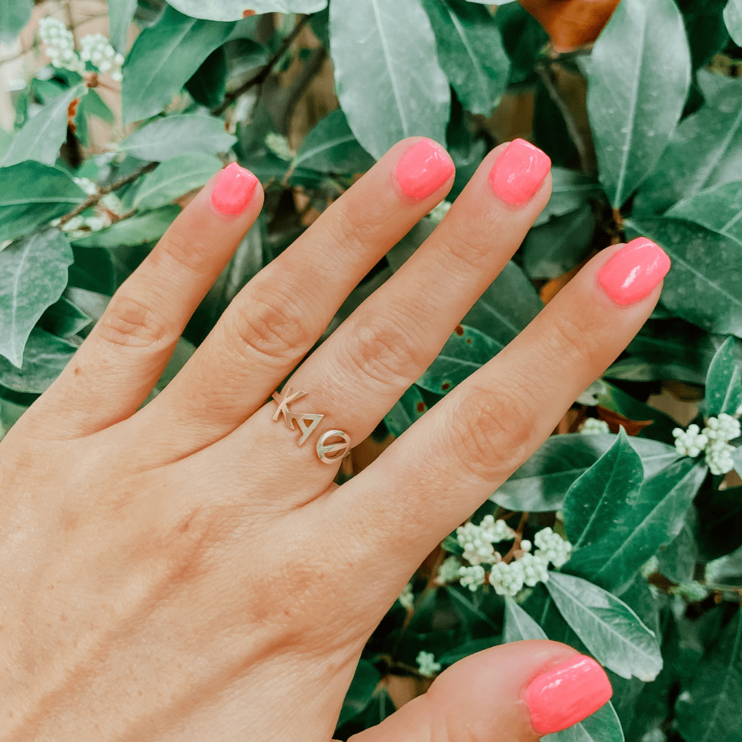Silver Kappa Alpha Theta sorority ring by mazi + zo on @isabellajulia