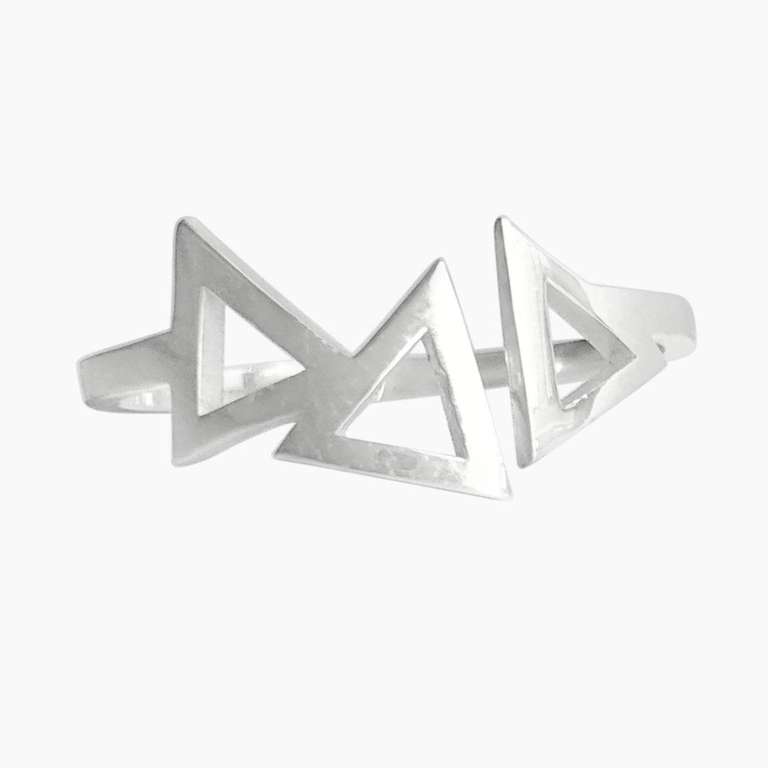 Sterling Silver Delta Delta Delta (Tri Delta) ring | mazi + zo sorority jewelry
